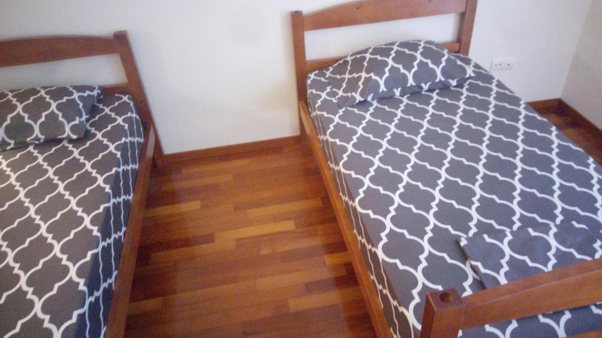 Costa Lodge Funchal Or Santa Cruz, Shared Room Santa Cruz  Hostel Santa Cruz (Madeira)